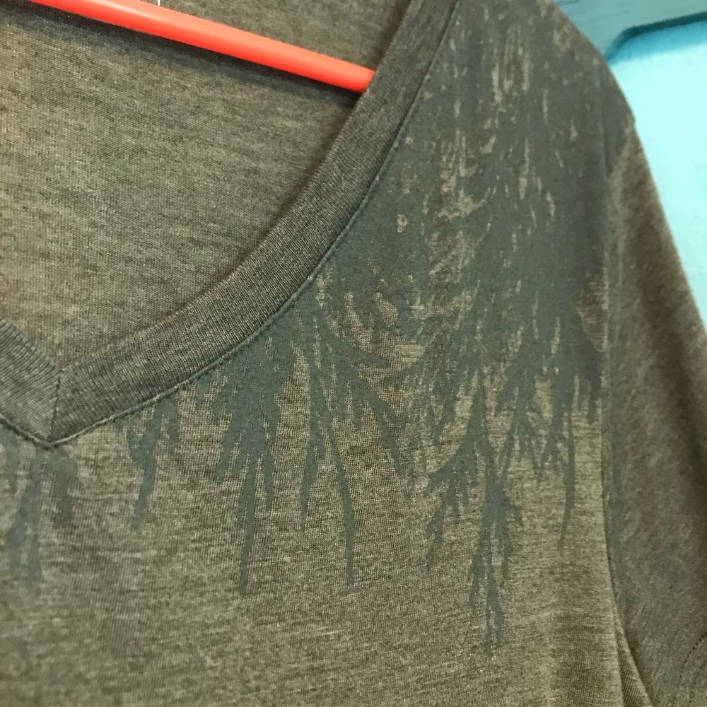 VGUC TenTree V Neck Fern T Shirt S